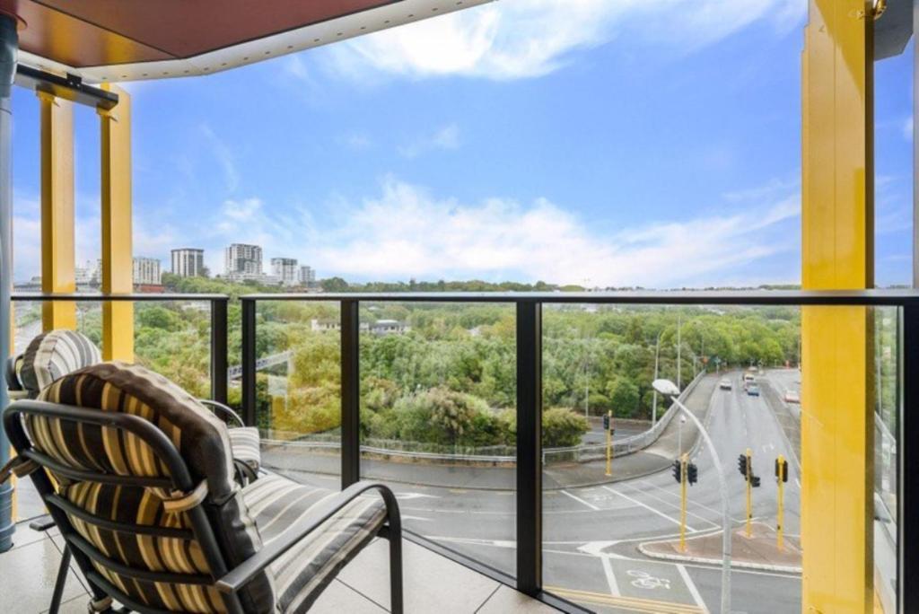 Free Wifi!! Spacious 1-Bedroom Apt, Auckland Cbd Экстерьер фото