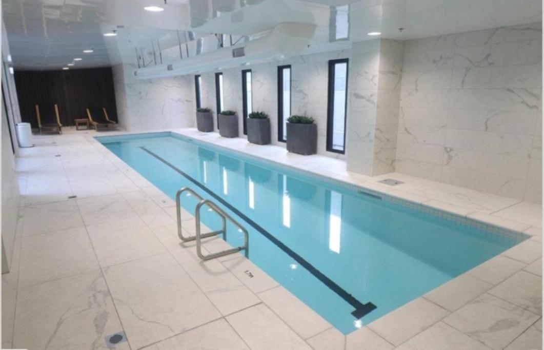 Free Wifi!! Spacious 1-Bedroom Apt, Auckland Cbd Экстерьер фото